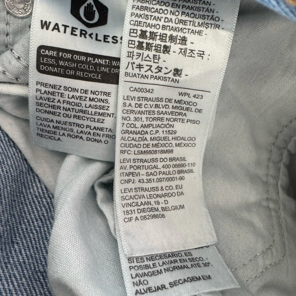 Levi's SilverTab Women’s Jeans Size 31 Blue 94 Baggy Light Distressed